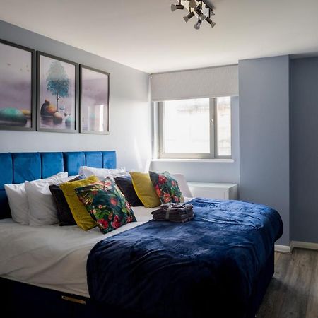 Pahuna Ghar Birmigham City 2 Bedroom Apartment- Short To Mid Term Let-Free Secure Parking Birmingham Eksteriør billede