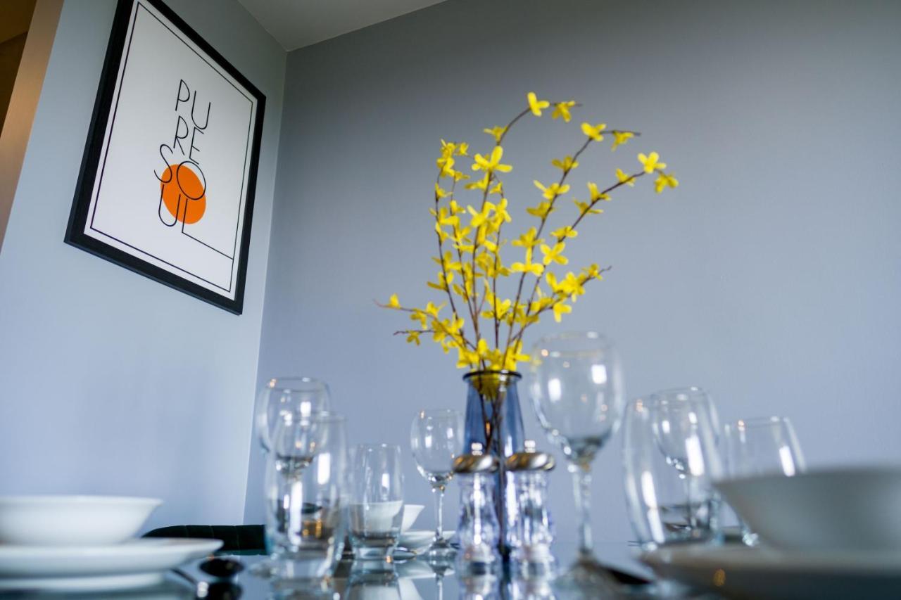 Pahuna Ghar Birmigham City 2 Bedroom Apartment- Short To Mid Term Let-Free Secure Parking Birmingham Eksteriør billede